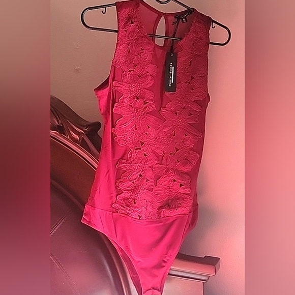 Haute Monde Tops - Haute monde young contemporary blauses beautiful size Xl spandex New  🍷 vino